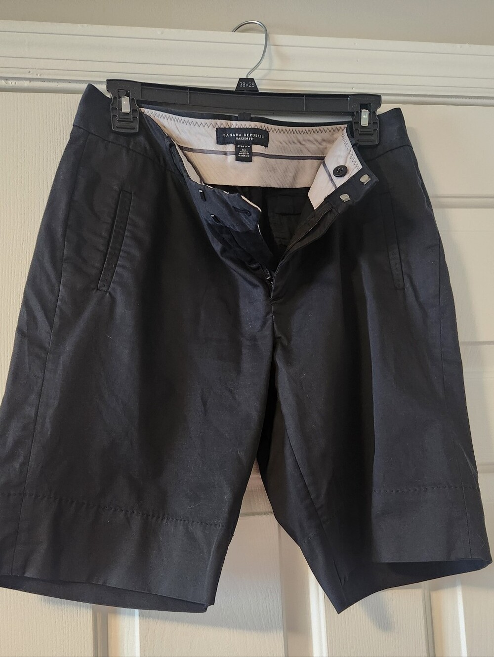 Banana Republic Women's Black Burmuda Shorts